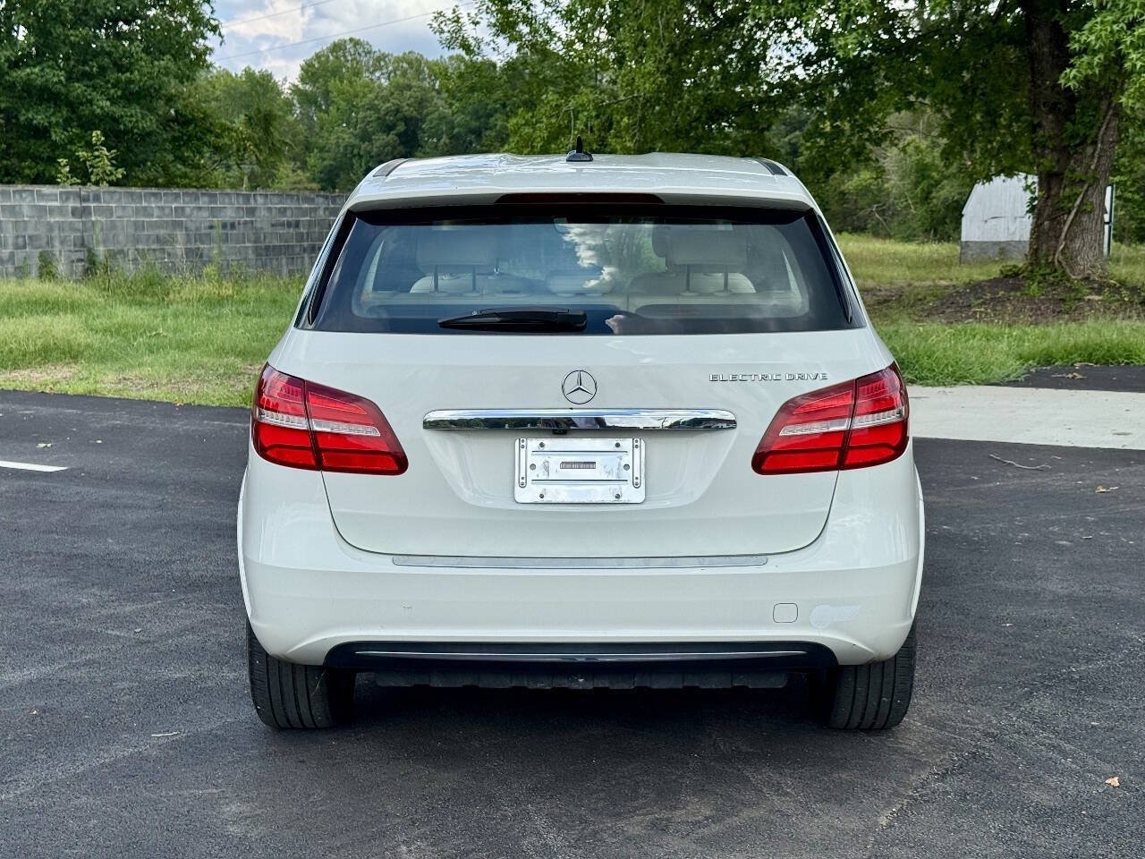 Used 2015 Mercedes-Benz B 250e image 7