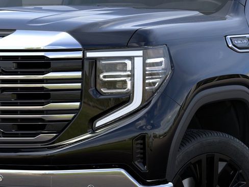 New 2026 GMC Sierra 1500 SLT AWD/4WD image 8