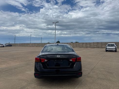 Used 2023 Nissan Altima 2.5 SV FWD image 18