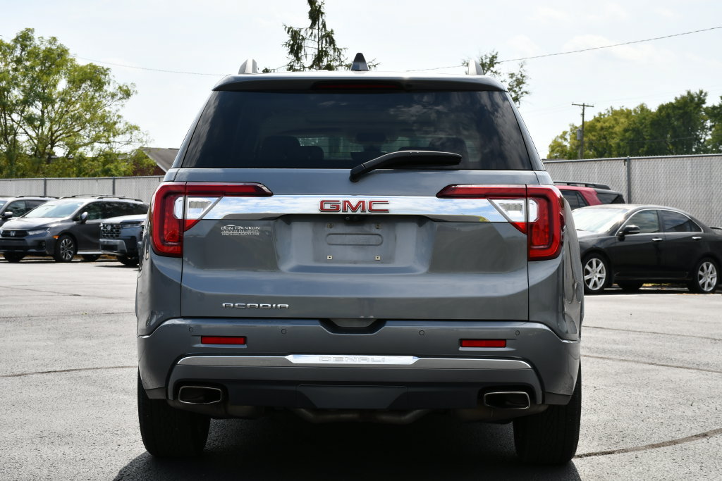 Used 2021 GMC Acadia Denali w/ Denali Technology Package FWD image 6