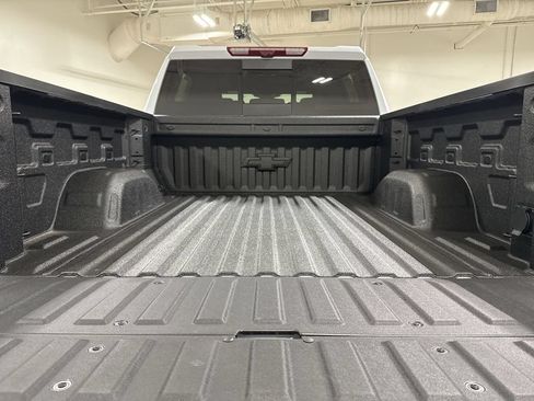New 2026 Chevrolet Silverado 1500 High Country AWD/4WD image 25