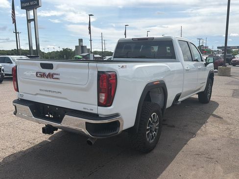 Used 2024 GMC Sierra 2500 SLE w/ SLE Convenience Package AWD/4WD image 4