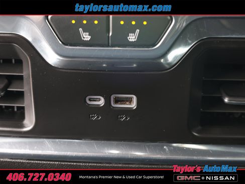 Used 2025 Chevrolet Silverado 1500 High Country w/ Technology Package AWD/4WD image 43