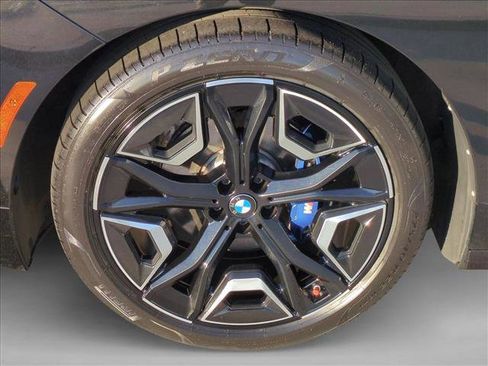 Used 2023 BMW iX M60 w/ Executive Package image 26