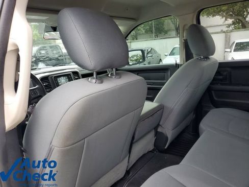 Used 2017 RAM 1500 Express RWD image 12