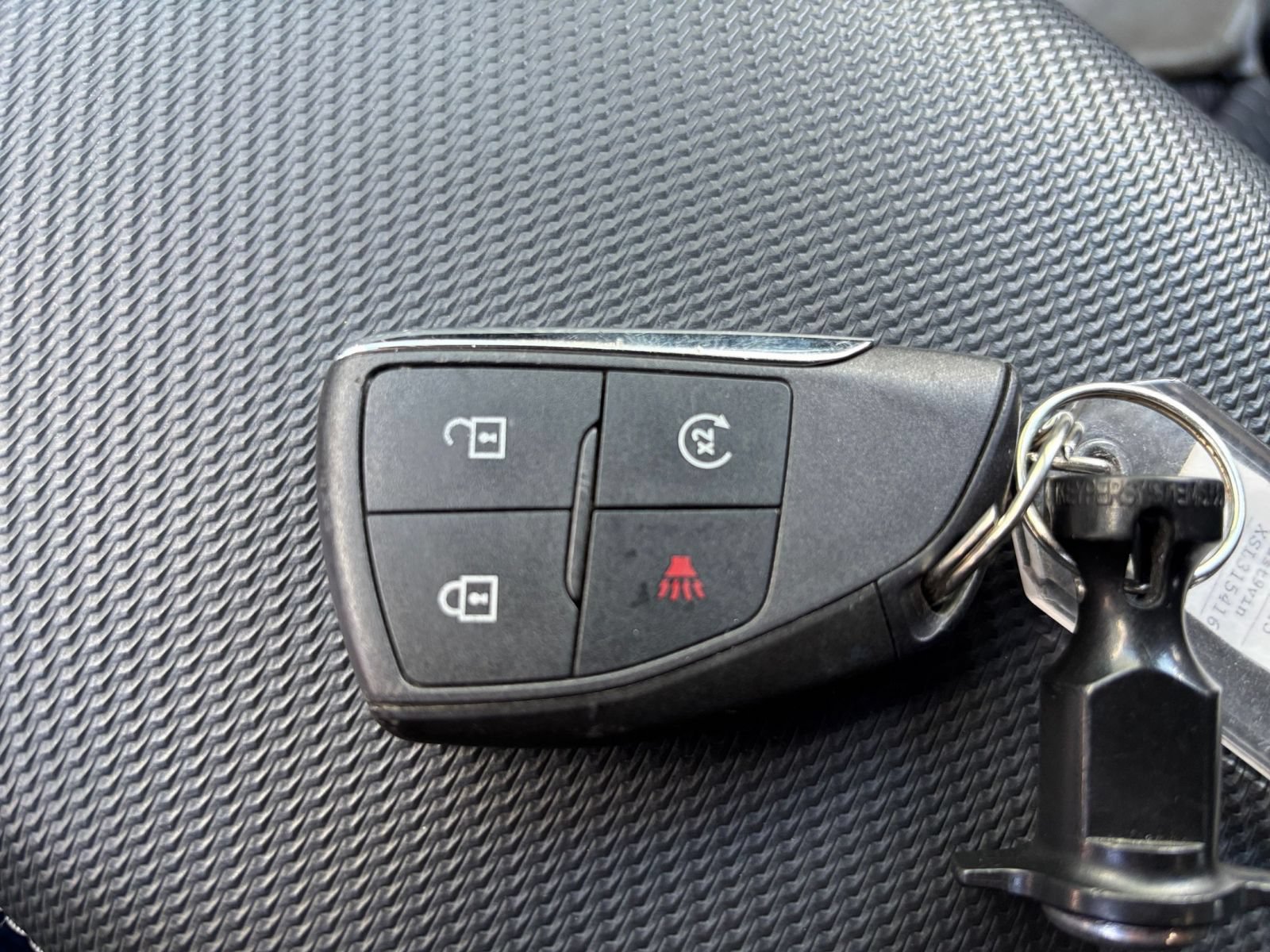 Used 2025 Chevrolet Equinox LT AWD/4WD image 25