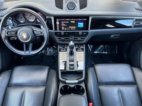 Used 2024 Porsche Macan AWD/4WD image 16