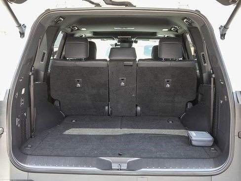 Used 2024 Lexus LX 600 F Sport AWD/4WD image 25