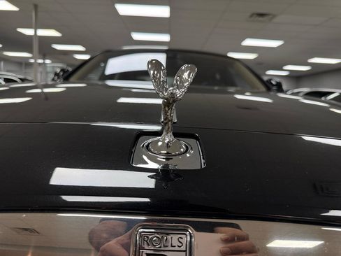 Used 2013 Rolls-Royce Ghost RWD image 32