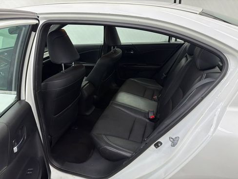 Used 2017 Honda Accord Sport image 20