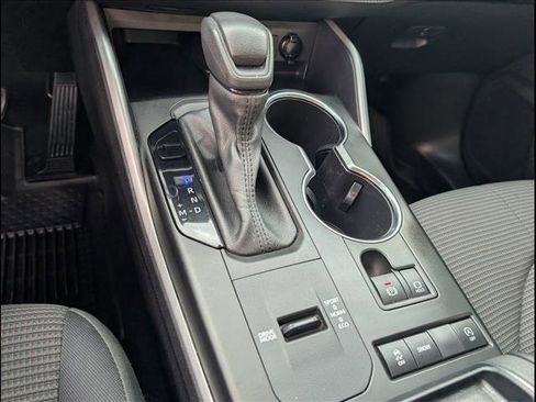 Used 2022 Toyota Highlander L image 14