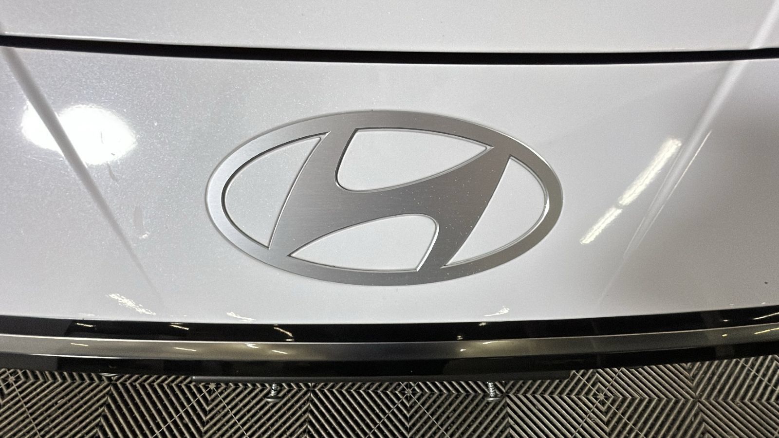 Used 2025 Hyundai Elantra SEL FWD image 9