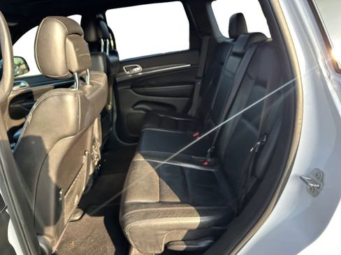 Used 2020 Jeep Grand Cherokee Limited image 14