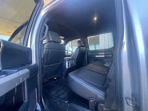 Used 2022 Ford F350 Lariat w/ Chrome Package image 6