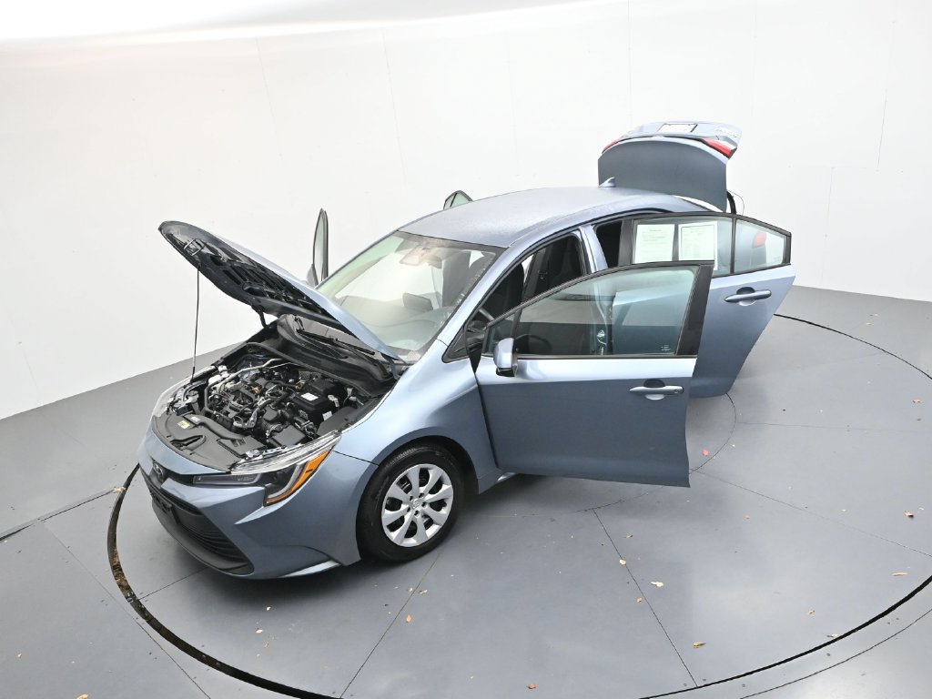 Used 2023 Toyota Corolla LE FWD image 33