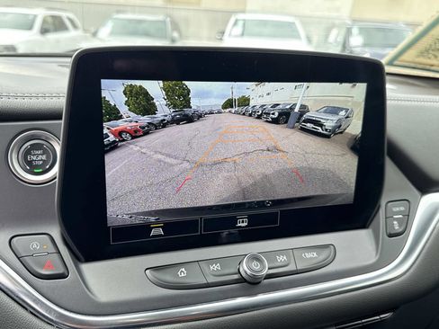 Used 2025 Chevrolet Blazer LT AWD/4WD image 27