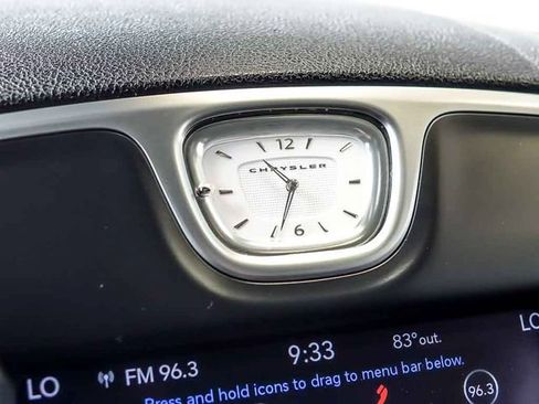 Used 2023 Chrysler 300 Touring AWD/4WD image 21