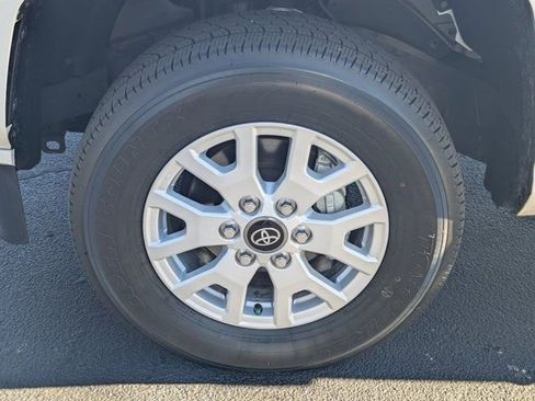 Used 2024 Toyota Tacoma SR5 w/ SR5 Upgrade Package image 11