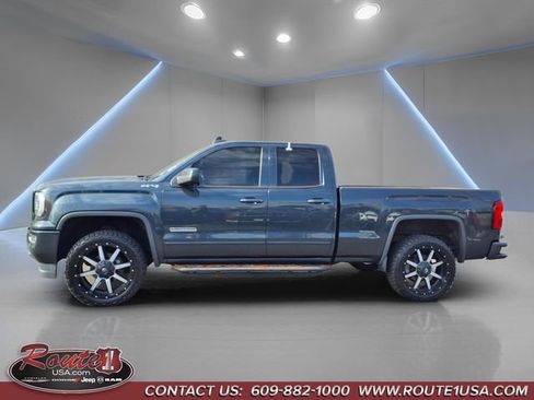 Used 2017 GMC Sierra 1500 SLE w/ SLE Value Package AWD/4WD image 7