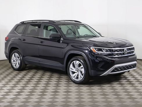 Certified 2023 Volkswagen Atlas SE AWD/4WD image 2