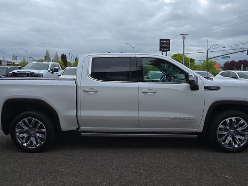 Used 2024 GMC Sierra 1500 Denali w/ Denali Reserve Package AWD/4WD image 40