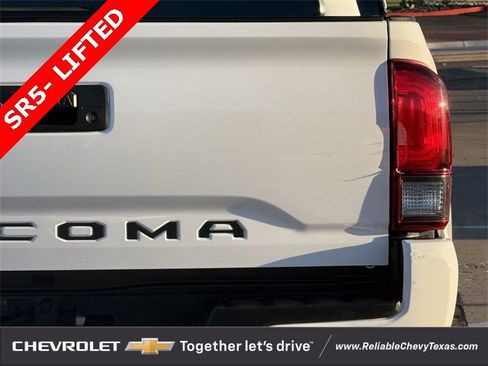 Used 2021 Toyota Tacoma SR image 7