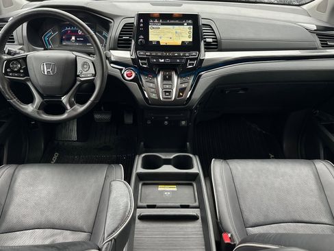 Used 2022 Honda Odyssey Touring image 13