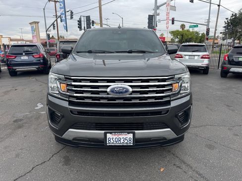 Used 2020 Ford Expedition XLT RWD image 3