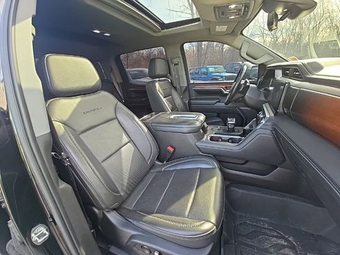 Used 2022 GMC Sierra 1500 Denali Ultimate image 16