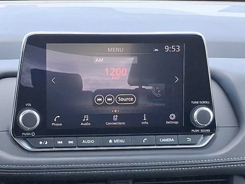 Certified 2024 Nissan Rogue SV w/ SV Premium Package FWD image 8