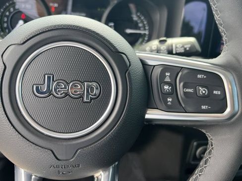 Certified 2025 Jeep Wrangler Unlimited Sahara w/ Safety Group AWD/4WD image 29