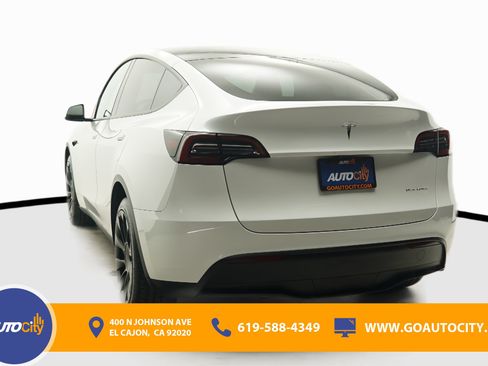 Used 2024 Tesla Model Y Long Range AWD/4WD image 15