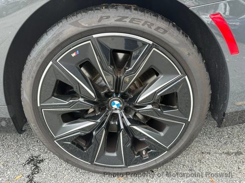 Used 2024 BMW 760i xDrive w/ Executive Package AWD/4WD image 39