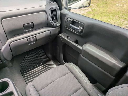 Used 2022 Chevrolet Silverado 1500 Custom RWD image 17