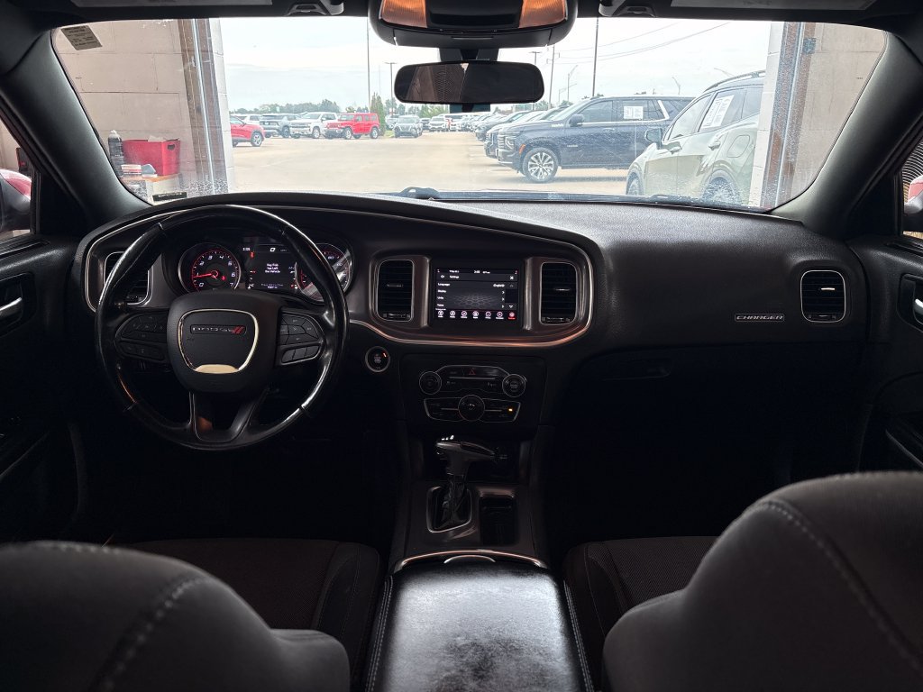 Used 2022 Dodge Charger SXT RWD image 13
