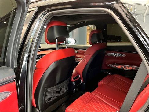 Used 2023 Genesis GV70 3.5T Sport w/ Sport Advanced Package image 23