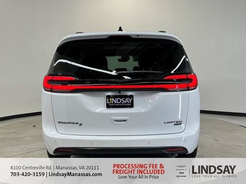 New 2026 Chrysler Pacifica Limited w/ S Appearance Package AWD/4WD image 5