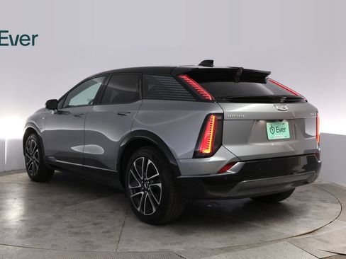 Used 2026 Cadillac Optiq Sport 1 w/ LPO, Floor Liner Package RWD image 17