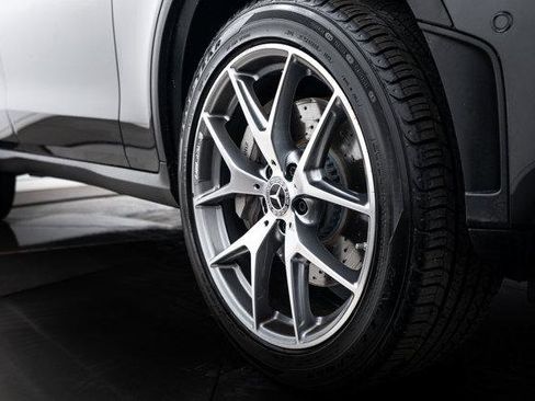 Used 2022 Mercedes-Benz GLC 300 4MATIC image 23