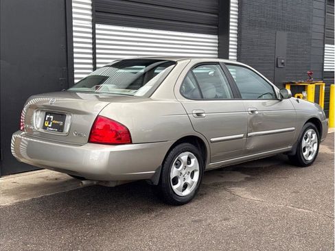 Used 2005 Nissan Sentra 1.8 S image 3