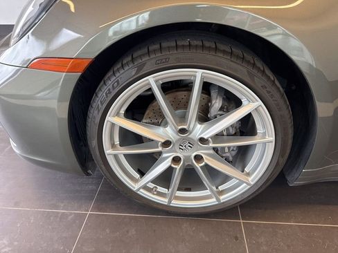 Used 2021 Porsche 911 Carrera image 5