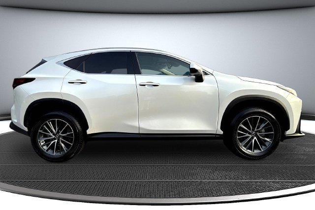 Used 2024 Lexus NX 350h AWD image 4