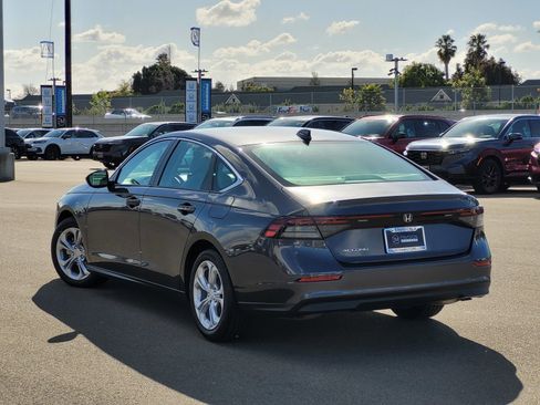 Certified 2025 Honda Accord LX image 7