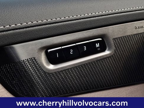 New 2026 Volvo XC90 B6 Plus w/ Protection Package Premier image 15