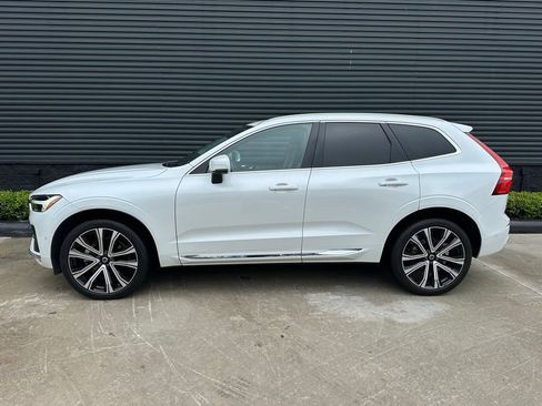 Used 2023 Volvo XC60 B5 Ultimate w/ Protection Package Premier image 2