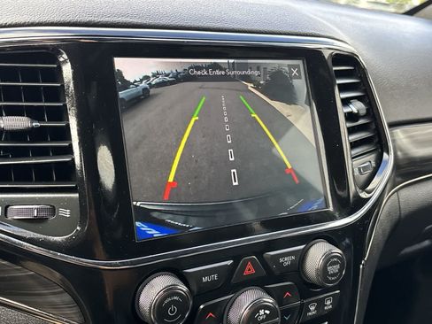 Certified 2019 Jeep Grand Cherokee Limited X AWD/4WD image 23