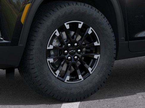 New 2026 Chevrolet Traverse Z71 image 9