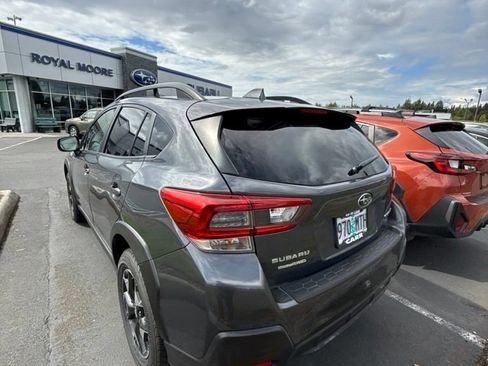 Used 2020 Subaru Crosstrek 2.0i Premium w/ Moonroof Package 2 AWD/4WD image 5
