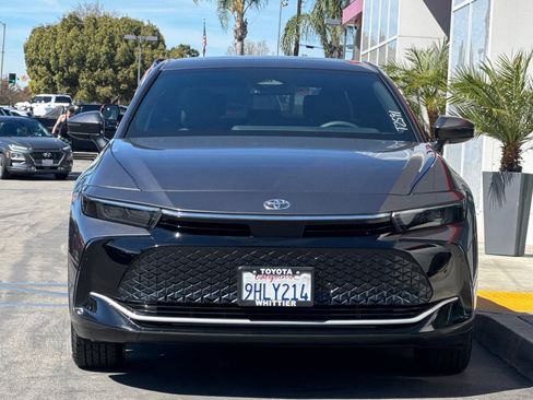 Certified 2023 Toyota Crown XLE image 11