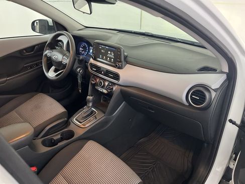 Used 2021 Hyundai Kona SE image 23
